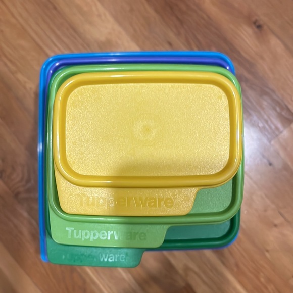 Tupperware Nesting Stackable Storage Containers - 5 Piece Set With Multi… - Picture 4 of 11